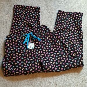 Beautiful paisley design Vera Bradley pajama pants